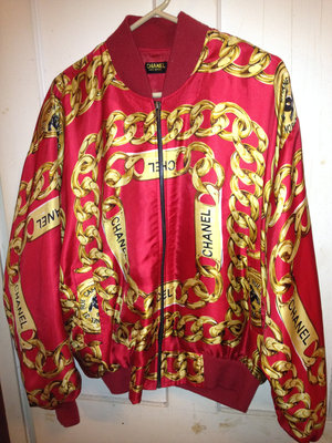 vintage-chanel-logo-chain-80s-bomber-jacket-coat-profile