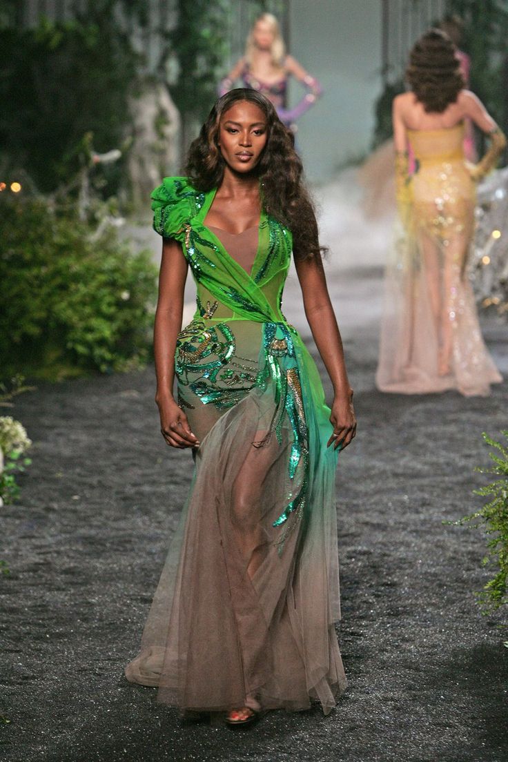 Christian Dior Fall 2005 Haute Couture
