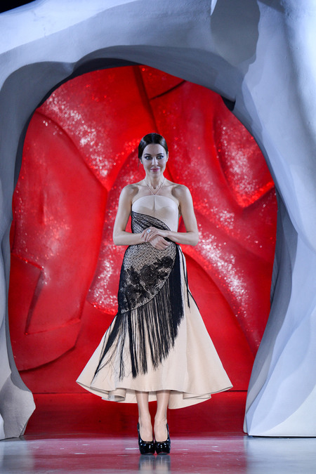 Ulyana- Sergeenko-Fall -2014 -Couture
