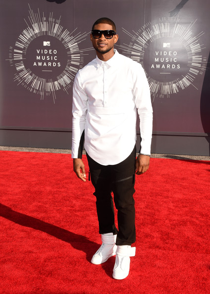 Usher At The 2014 MTV Video Music Awards – Red Carpet