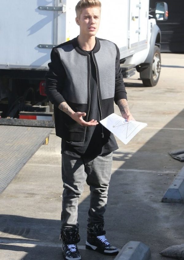Justin Bieber  in   Balenciaga fleece jacket