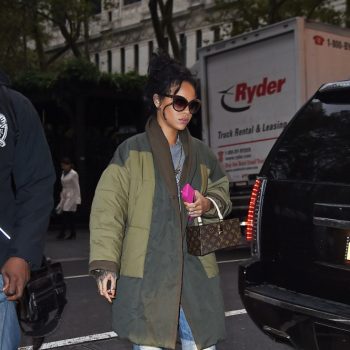 3-Rihannas-New-York-City-Isabel-Marant-Etoile-Green-Quilted-Flor-Colorblock-Coat-665×1000-1