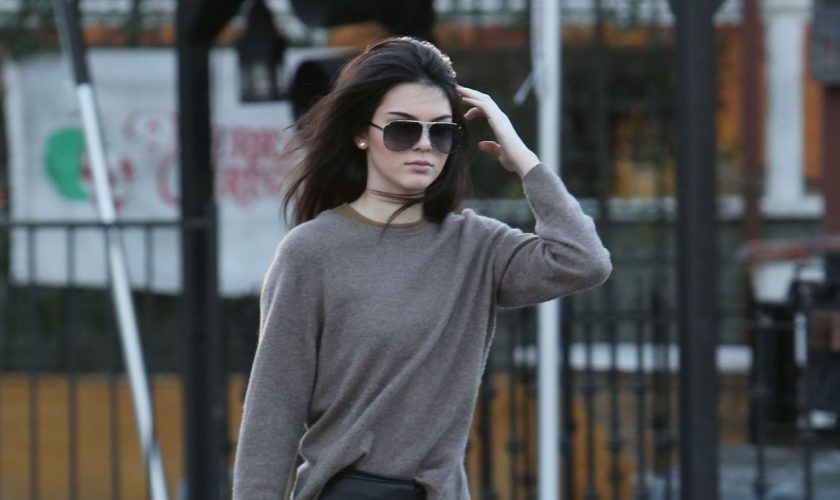 kendall-jenner-headed-to-a-mexican-restaurant-in-los-angeles-dec.-2014_1