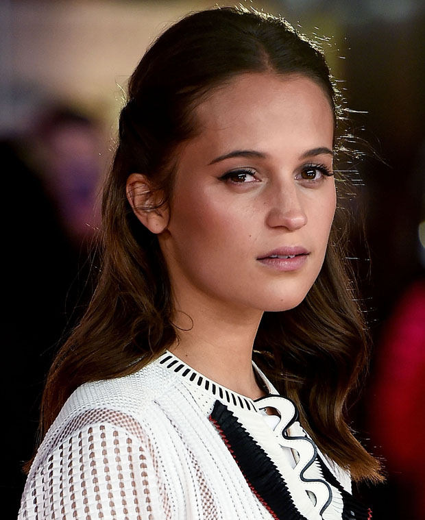 HAWT: Alica Vikander in Louis Vuitton — The London Chatter