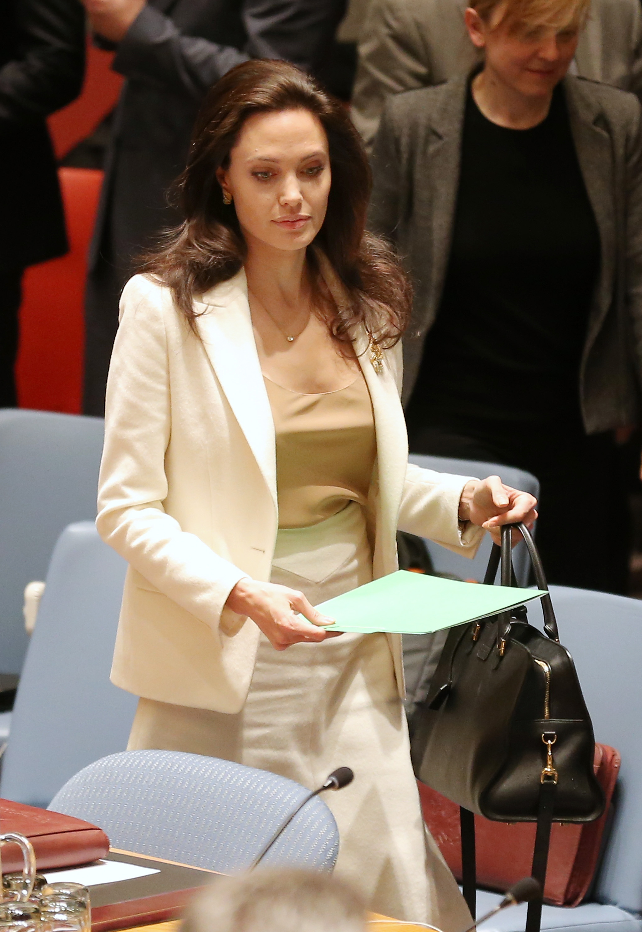 Angelina-Jolie-in-Laura-Basci-at-the-Women-In-World-Summit
