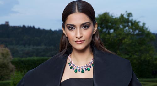 sonam-kapoor-in-ralph-russo-couture-at-bvlgari-unveiling-of-high-jewellery-collection
