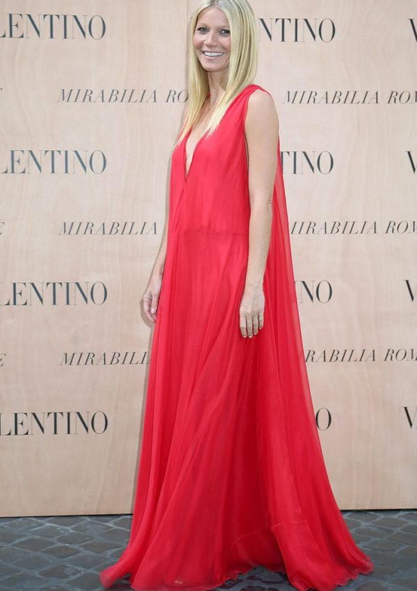 Gwyneth Paltrow in Valentino at Valentino ‘Mirabilia Romae’ Fall 2015 Couture Front Row
