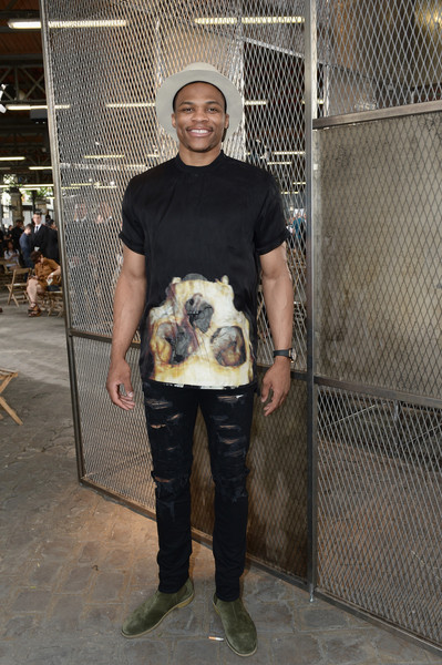 russell-westbrook-givenchy-paris-street