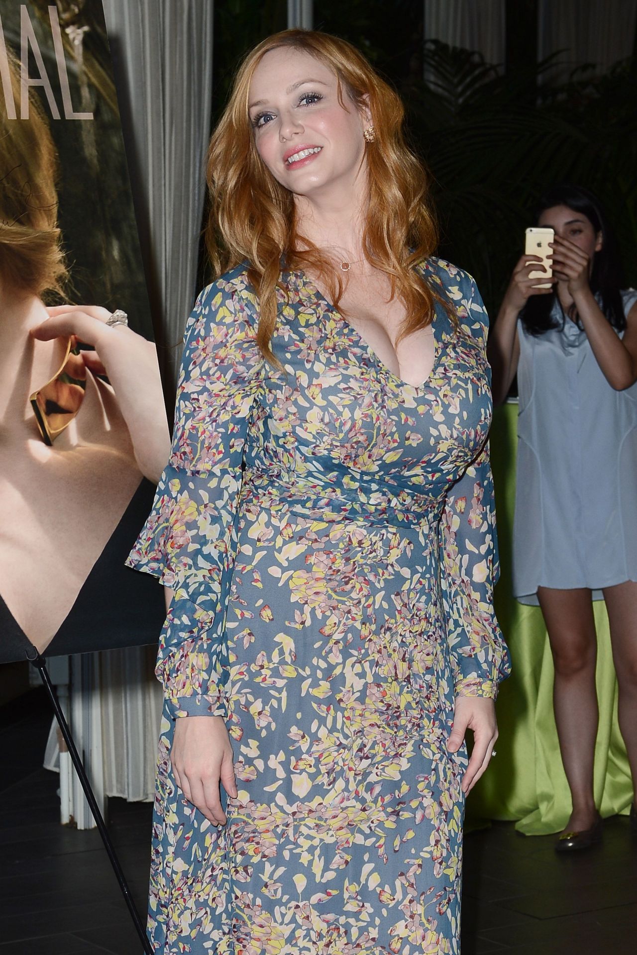 christina-hendricks-los-angeles-confindential-magazine-celebrates-the-women-of-influene-issue-in-beverly-hills_7