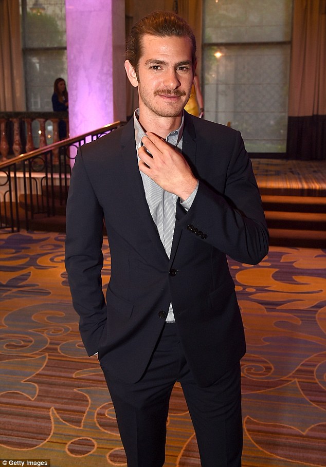 Andrew- Garfield --2015-HFPA-Annual-Grants-Banquet-Picture