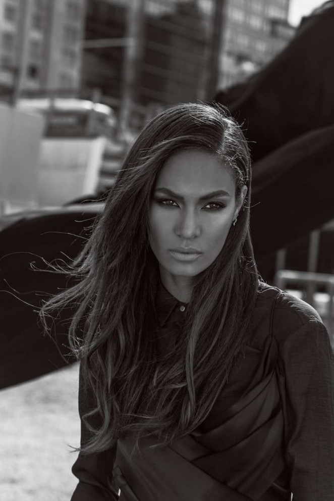 Joan-Smalls--Harpers-Bazaar-Australia-2015--01-662x992