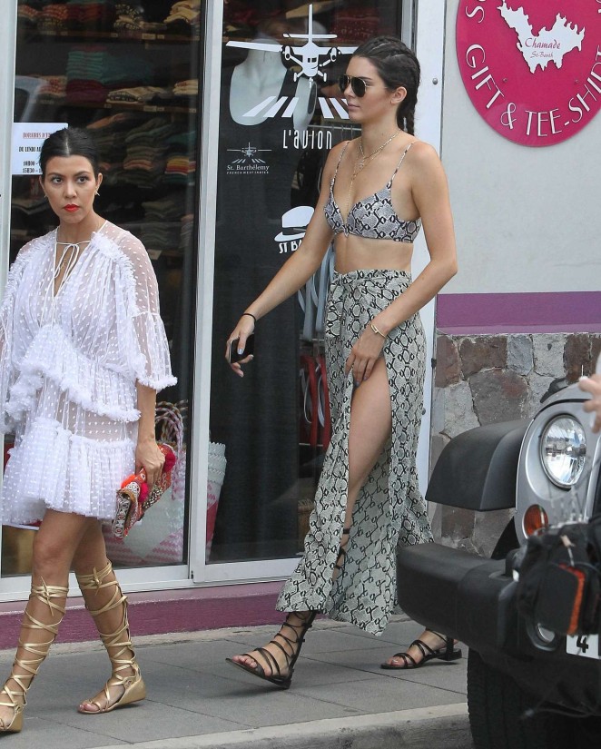 kendall-jenner-in-zimmermann-st-barts-vacation