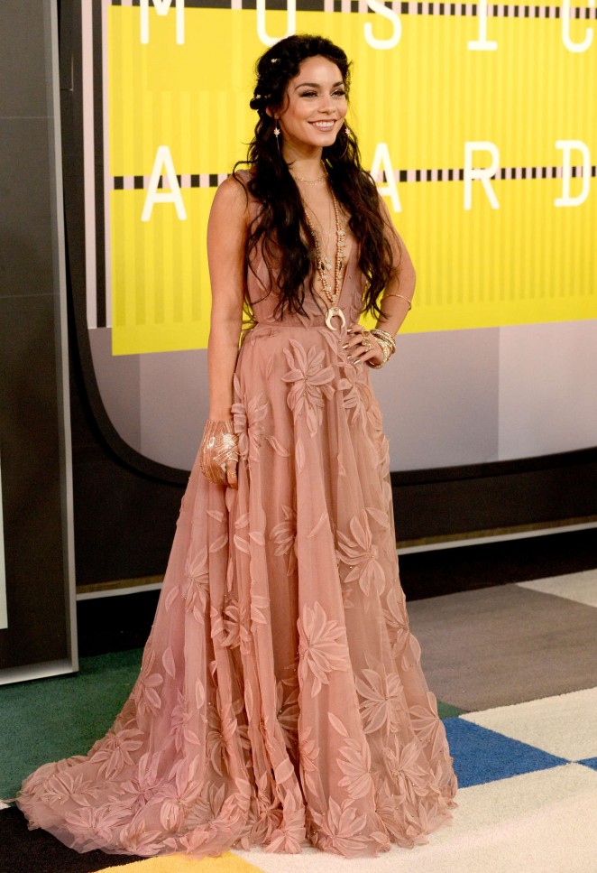 Vanessa-Hudgens--naeem-khan-2015-MTV-Video-Music-Awards--