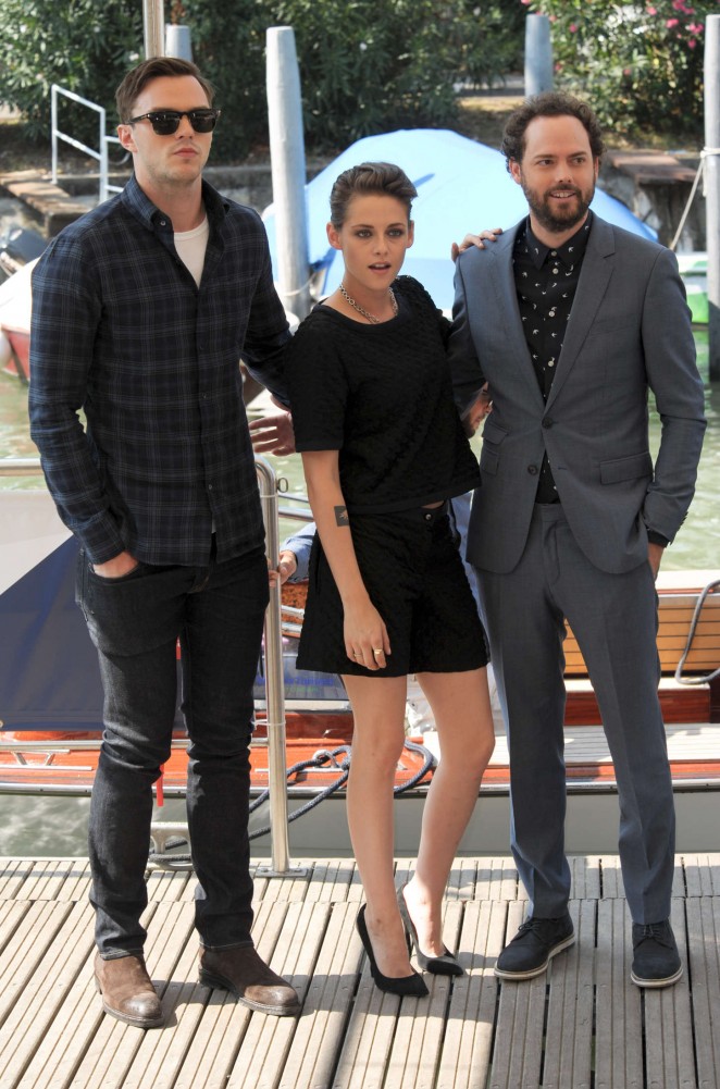 Kristen-Stewart--Equals-Photocall-