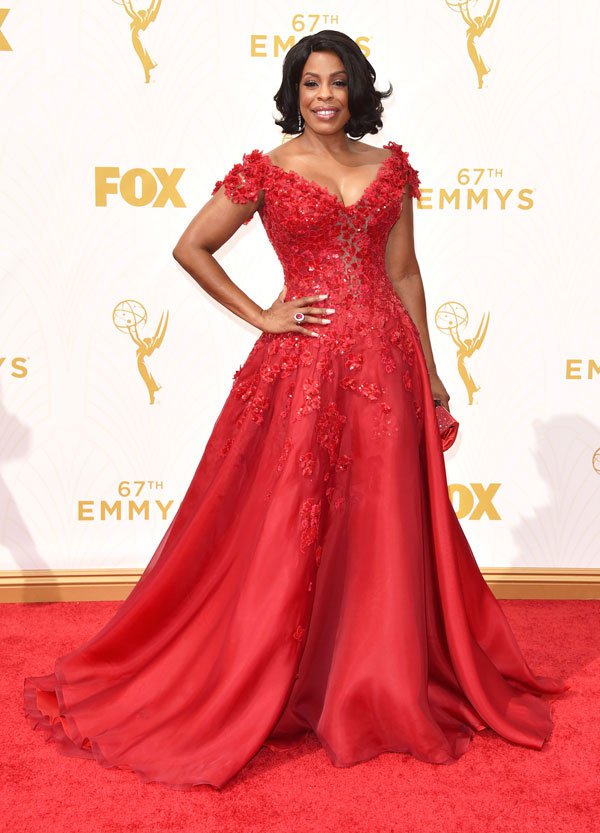 Niecy-Nash-in-Simon-G.-Jewelry-at-67th-Primetime-Emmy-Awards