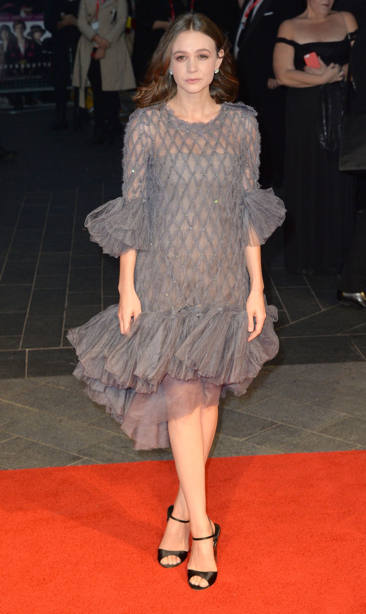 carey-mulligan-in-chanel-couture-suffragette-london-film-festival-opening-night-gala-premiere