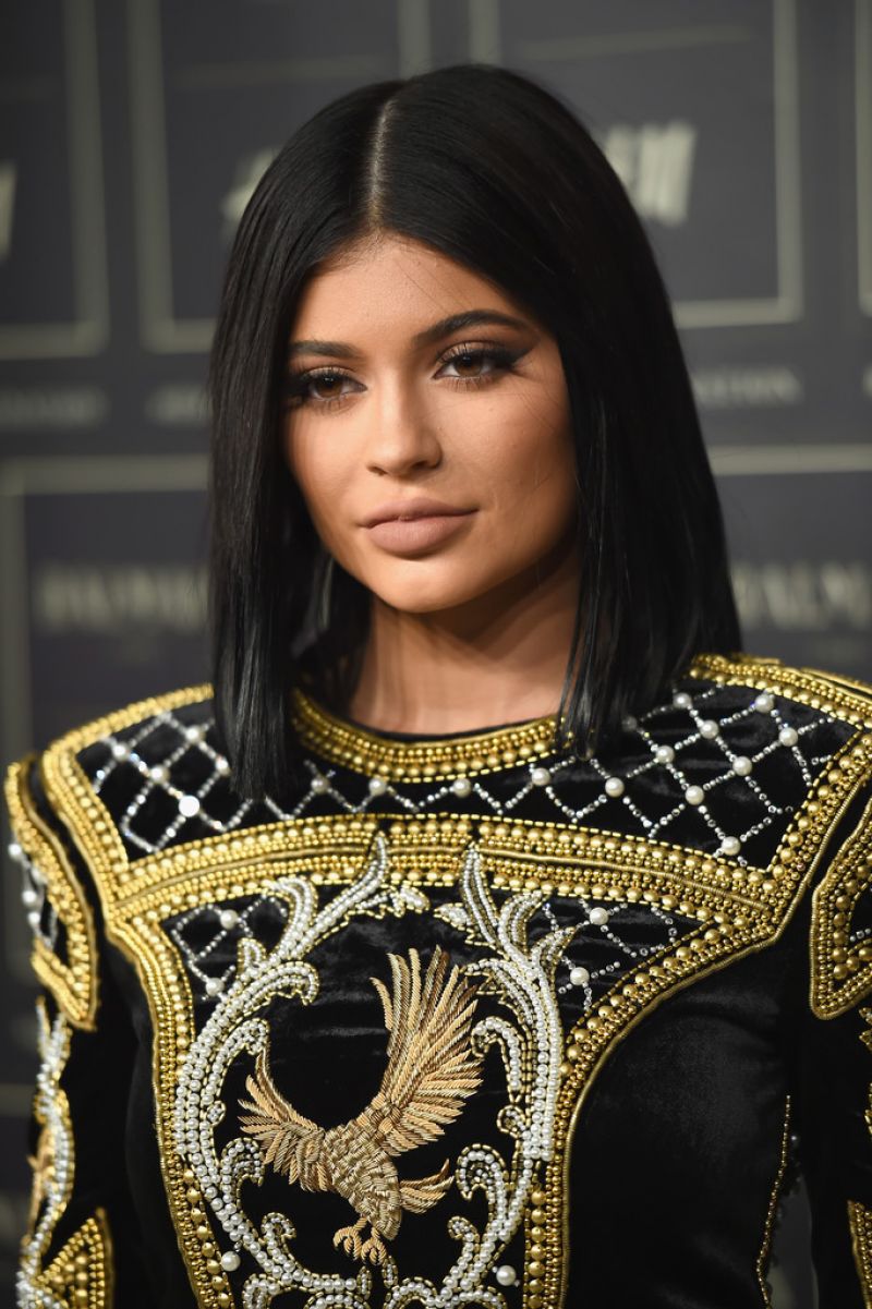 kylie-jenner-balmain-x-h-m-collection-launch-in-new-york-city_2