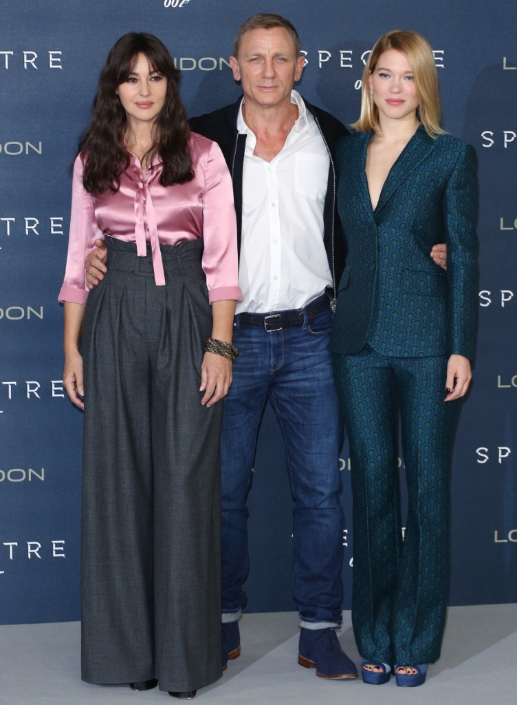 monica-bellucci-in-paule-ka-at-spectre-london-photocall