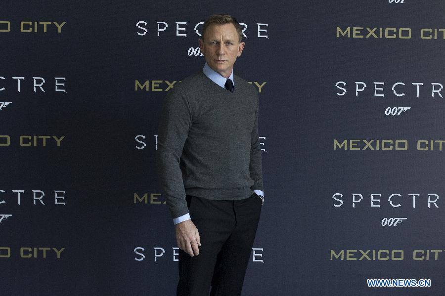 daniel-craig-at-the-spectre-mexico-city-photo-call