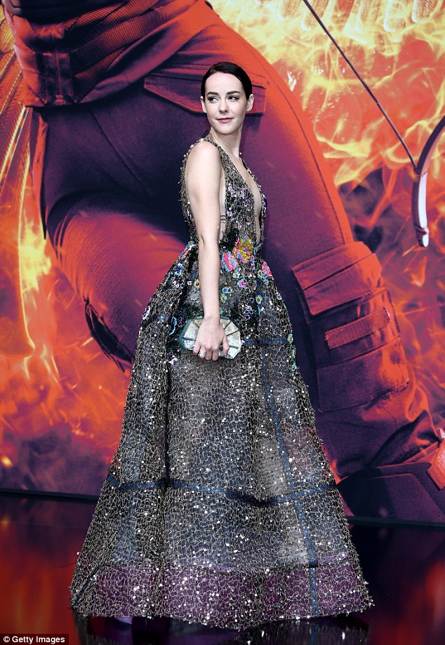 jena-malone-in-reem-acra-the-hunger-games-mockingjay-part2-berlin-permiere