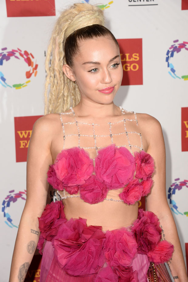 Miley -Cyrus -in -Ulyana -Sergeenko -Couture- at- the- 46th -Anniversary- Gala -Vanguard -Awards