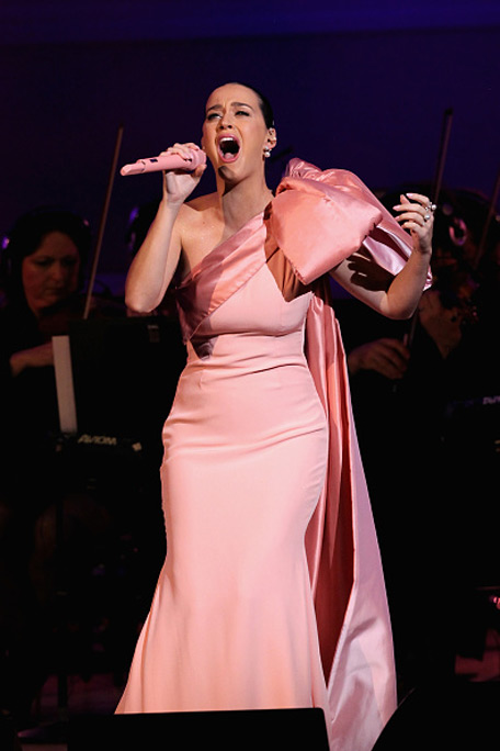 katy-perry-in-alexis-mabille-haute-couture-david-lynch-foundation-benefit-concert