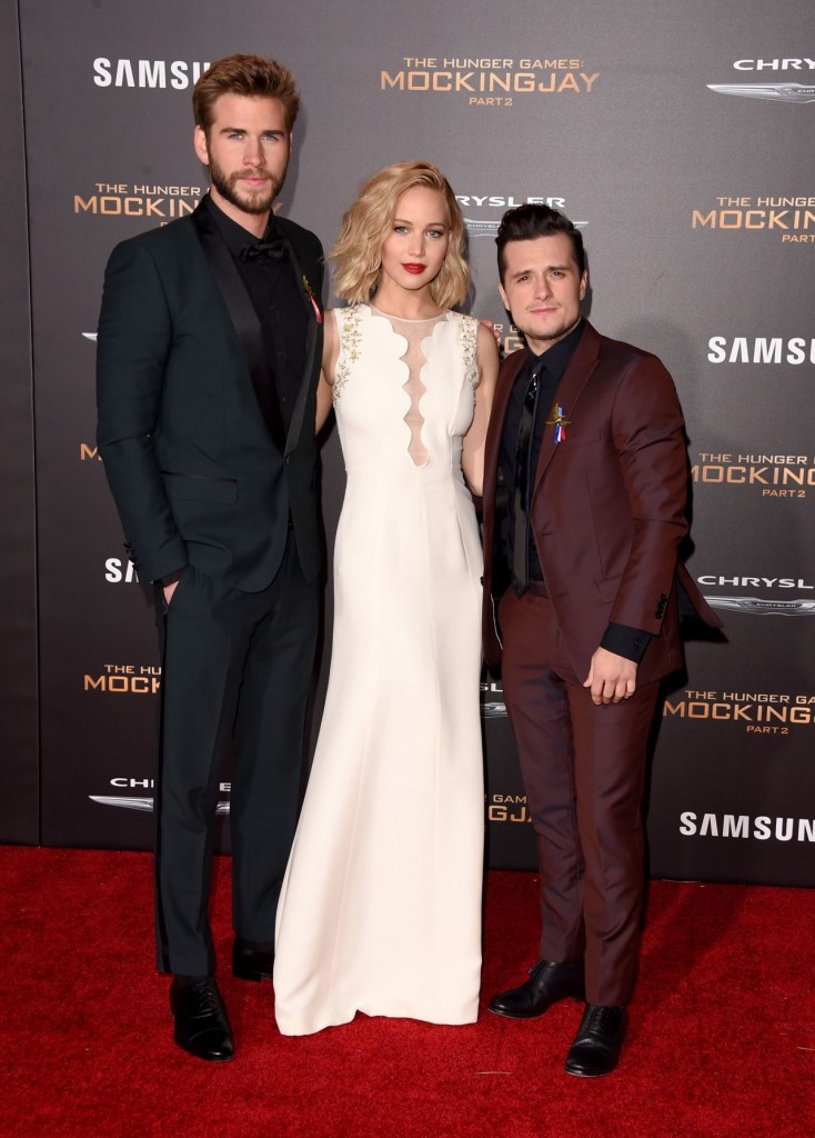 jennifer-lawrence-the-hunger-games-mockingjay-part-2-premiere-in-los-angeles_4