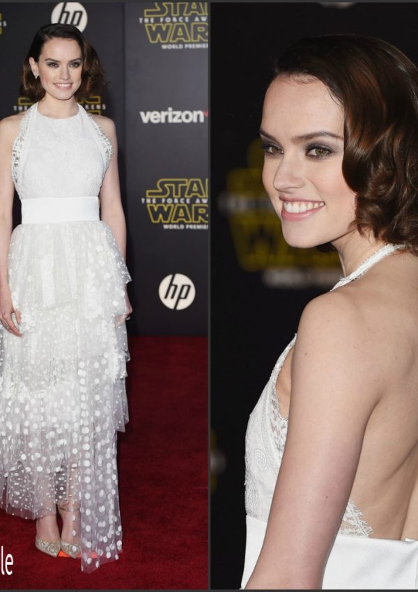 Daisy Ridley In Chloé  At ‘Star Wars: The Force Awakens’ LA Premiere