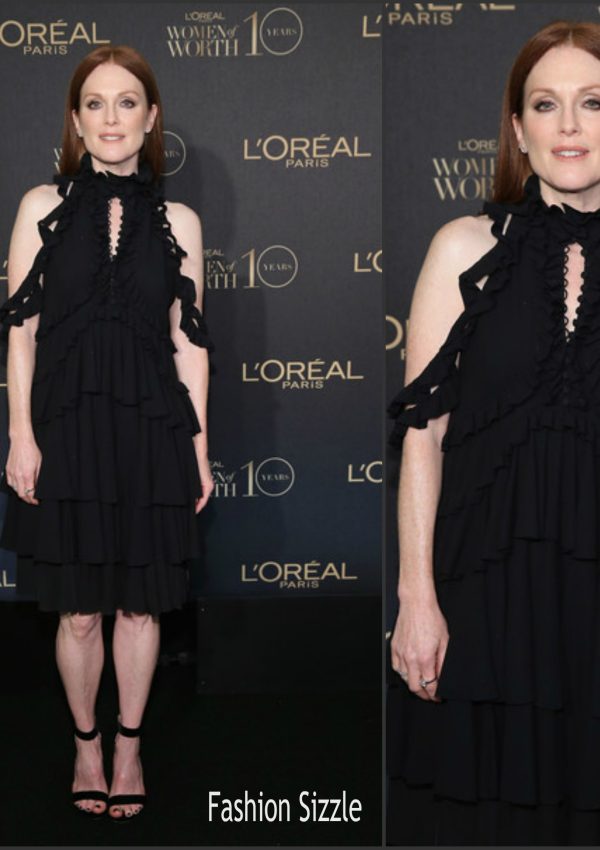 Julianne Moore In Alexander McQueen AT  L’Oreal Paris Women of Worth 2015 Celebration