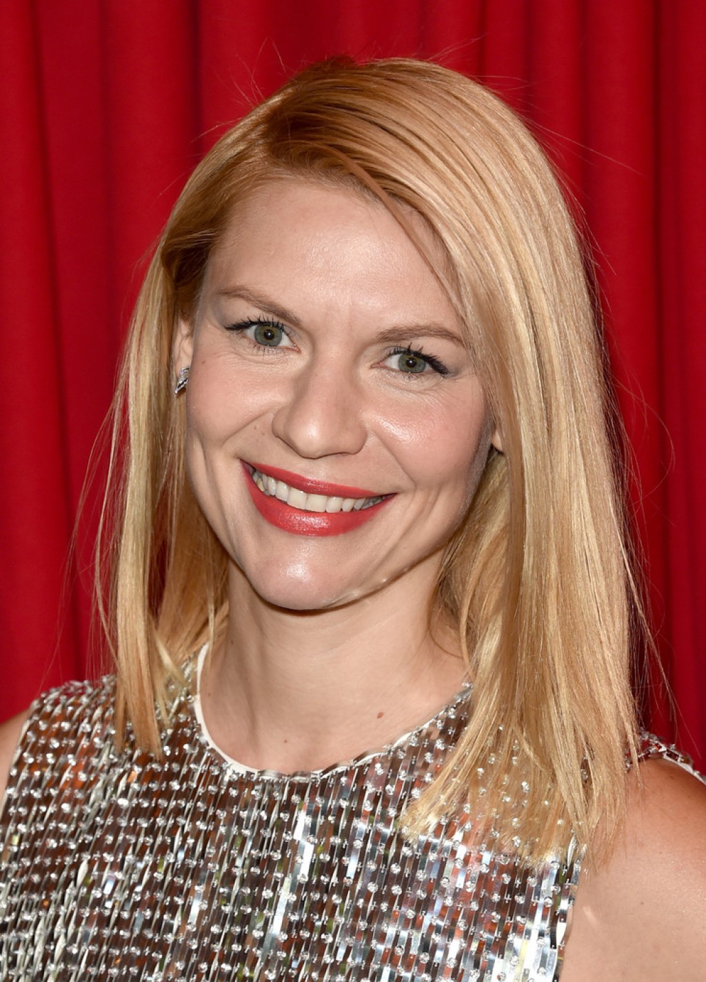 2016-16th-Annual-AFI-Awards-Claire-Danes-Lip-color-1024x1424