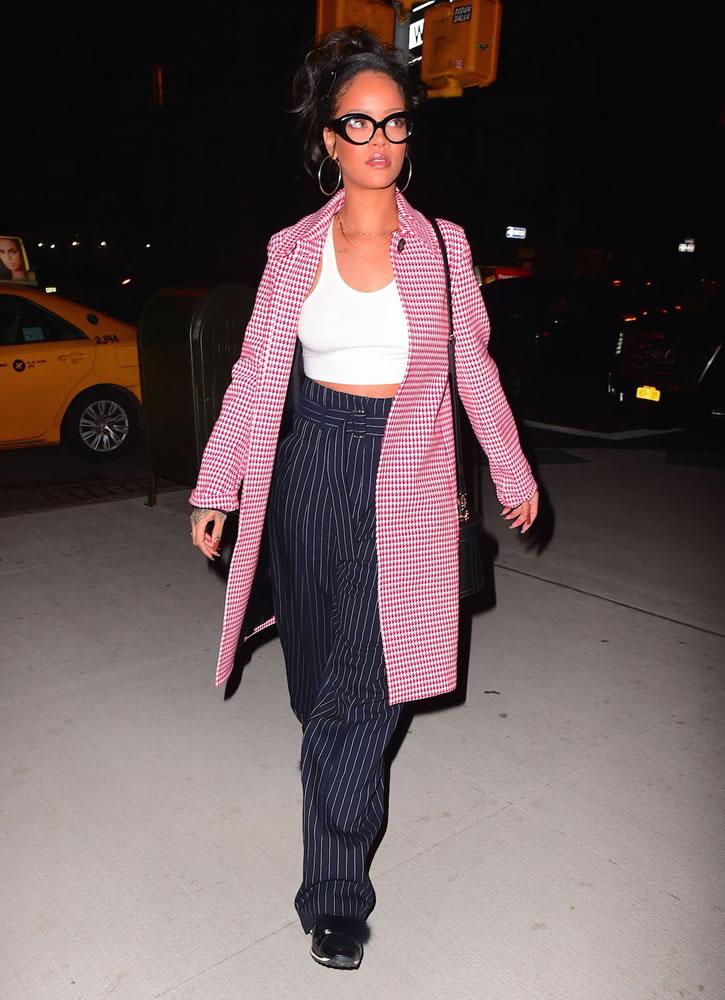 rihanna-spotted-in-celine-out-in-new-york