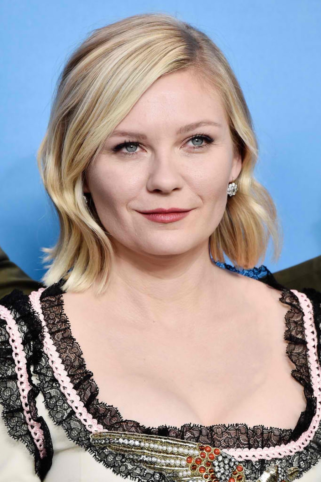 Kirsten Dunst in Gucci at the Berlinale “Midnight Special” Photo Call ...