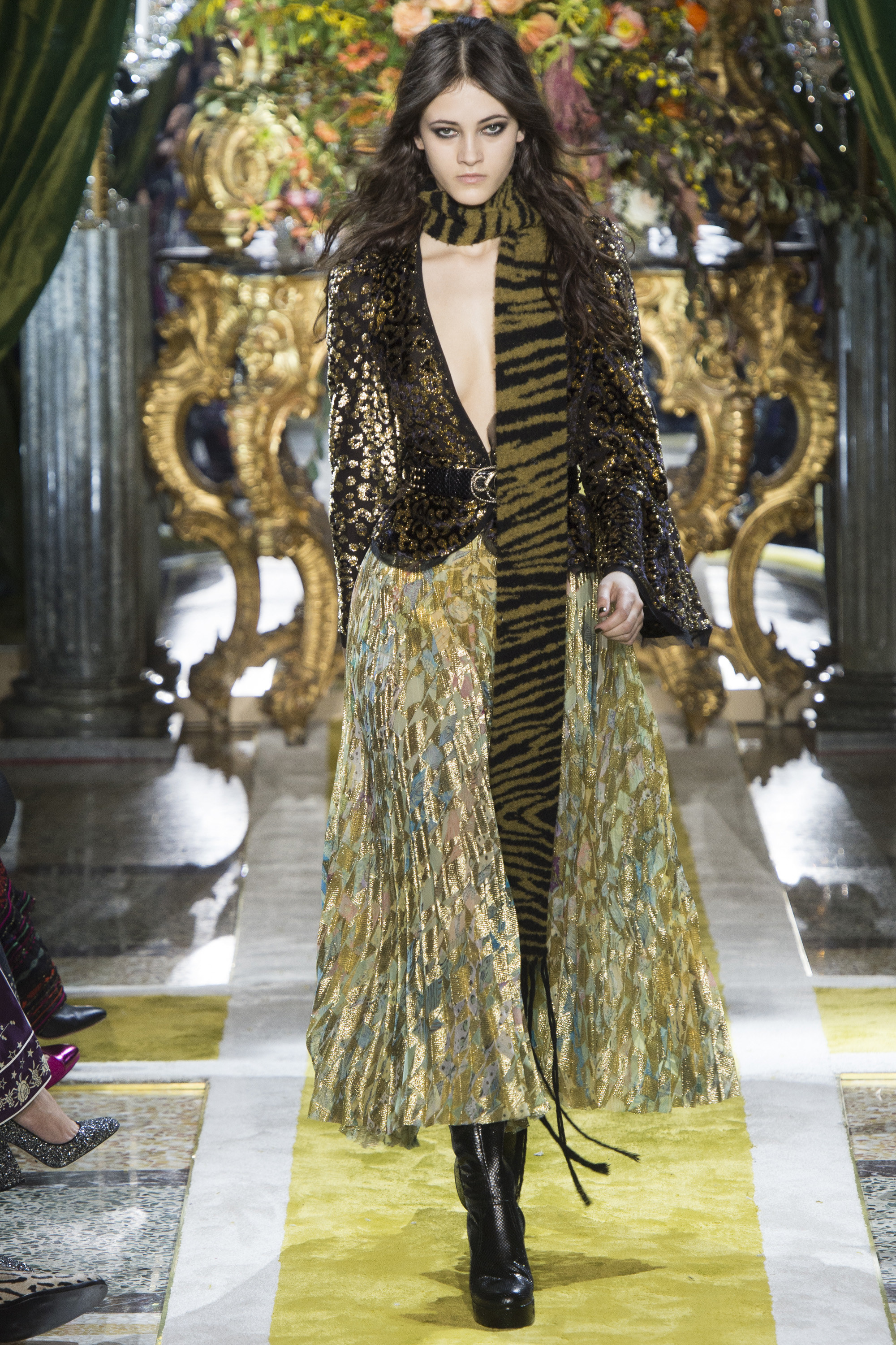 roberto-cavalli-fall-2016-ready-to-wear-collection