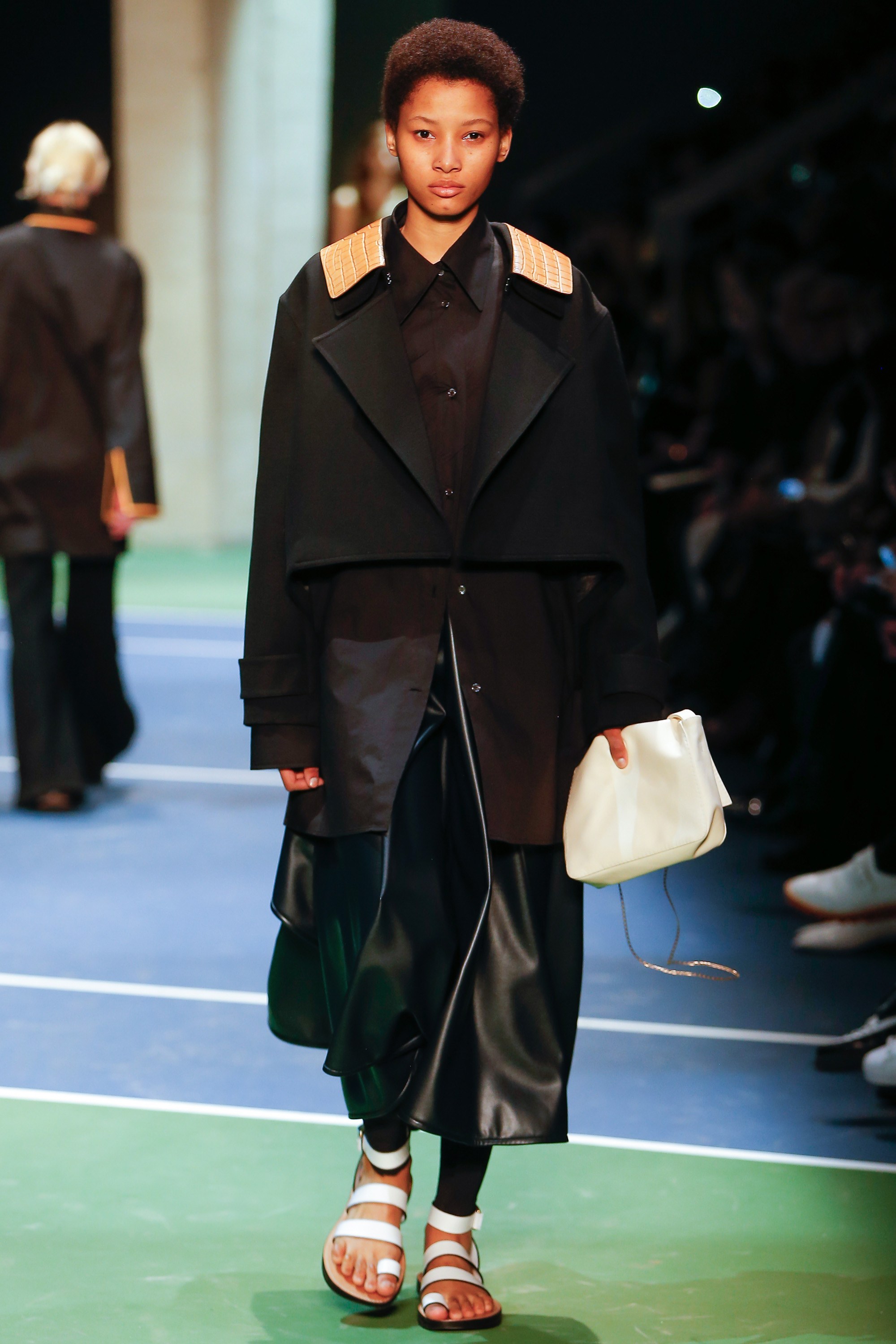 celine-fall-2016-ready-to-wear