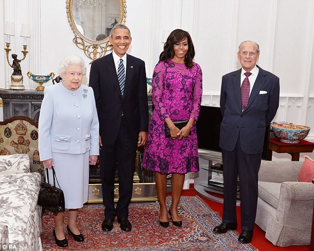 first-lady-michelle-obama-oscar-de-la-renta-windsor-castle