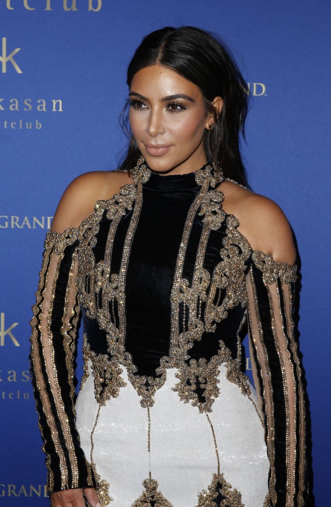 kim-kardashian-hakkasan-las-vegas-nightclub-at-mgm-grand-celebrates-its-third-anniversary-4-8-2016-1