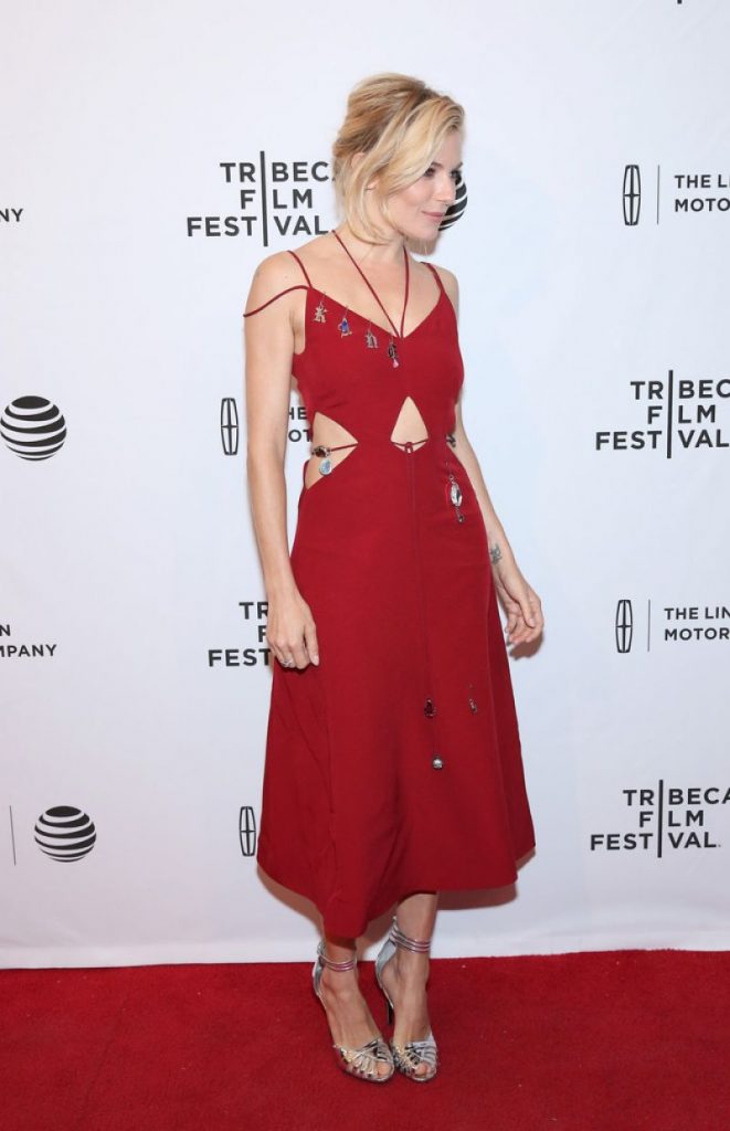 sienna-miller-at-high-rise-premiere-at-2016-tribeca-film-festival-in-new-york-04-20-2016_4