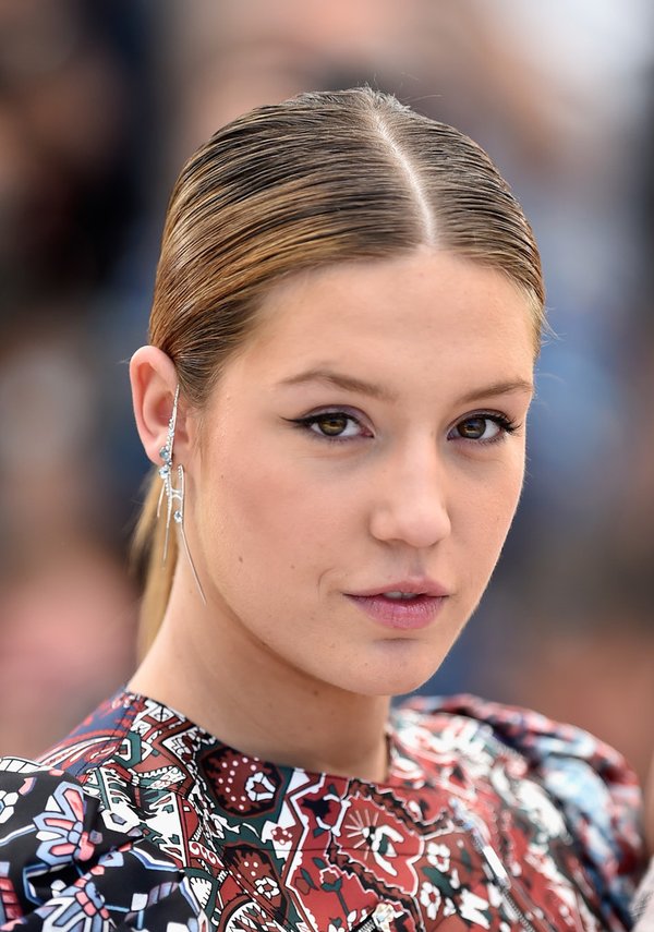 adele-exarchopoulos-in-louis-vuitton-at-the-last-face-69th-cannes-film-festival-photocall-premiere