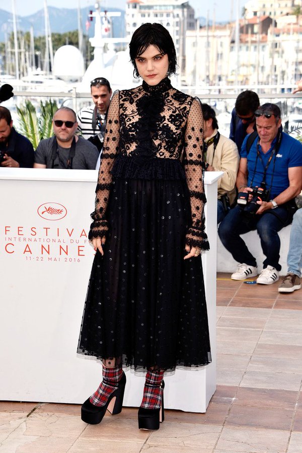 soko-in-giambia-at-the-stopover-voir-du-pays-photocall-69th-annual-cannes-film-festival