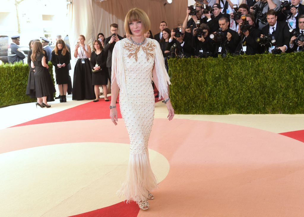 anna-wintour-in-chanel-at-the-2016-met-gala