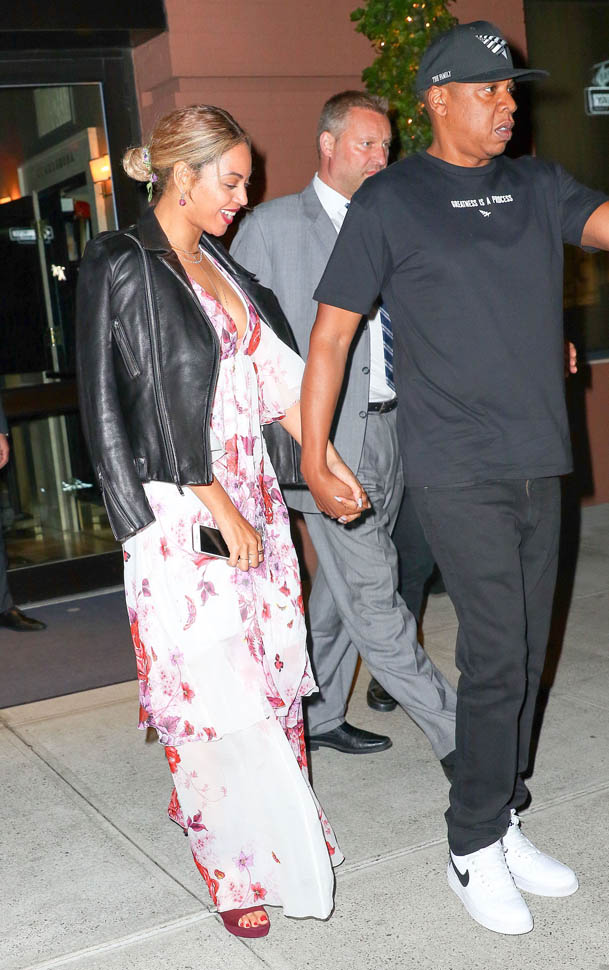 beyonce-in-saint-laurent-and-gambia-at-dinner-with-jayz-out-in-new-york