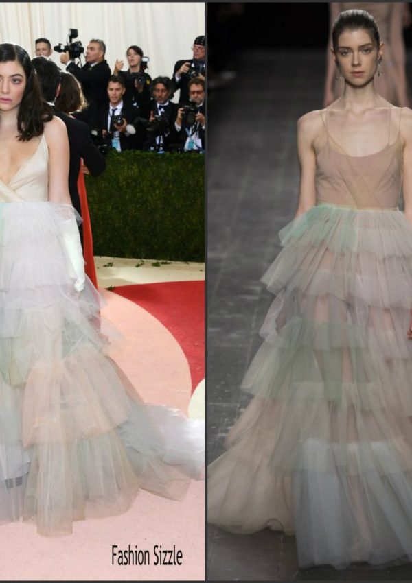 Lorde In  Valentino – 2016 Met Gala