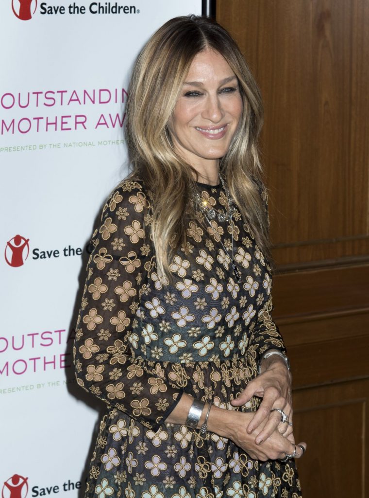 sarah-jessica-parker-2016-outstanding-mother-awards-in-new-york-5-5-2016-4