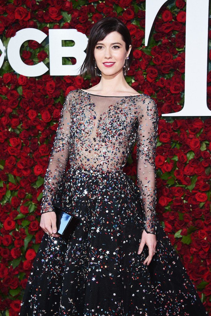 mary-elizabeth-winstead-in-zuhair-murad-couture-at-the-70th-annual-tony-awards