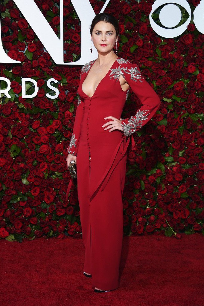 kerri-russell-in-monique-lhuillier-at-the-70th-annual-tony-awards