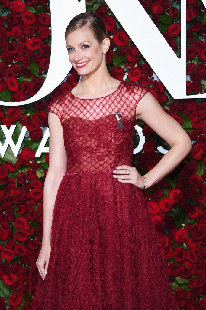 beth-behrs-in-marchesa-notte-at-the-70th-annual-tony-awards