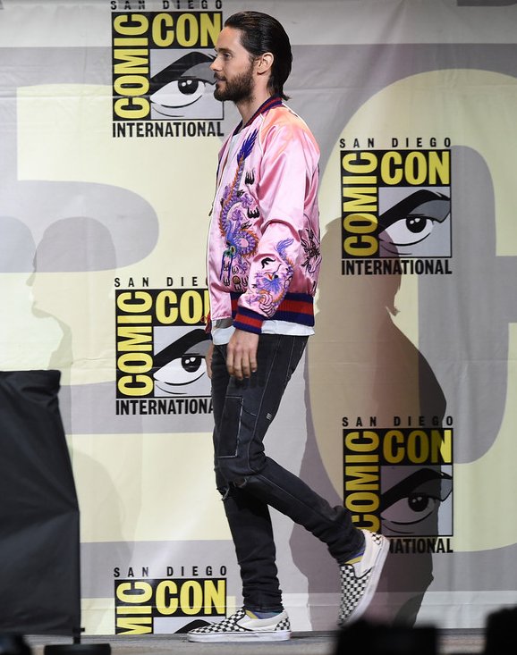 Jared-Leto- In-Gucci- at- Suicide -Squad -at -Comic -Con