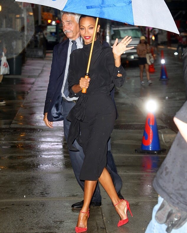 zoe-saldana-stephen-colbert-show