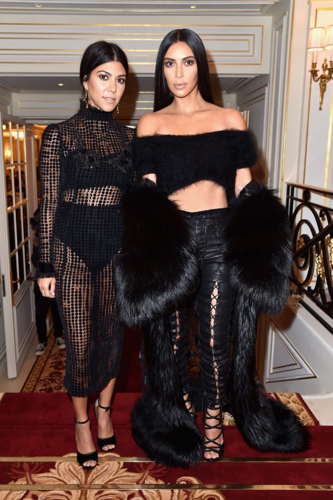 kim-and-kourtney-kardashian-in-leather-and-lace-black-outfits-at-paris-fashion-week