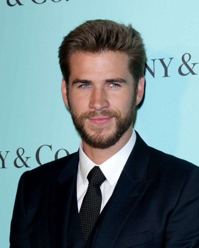 liam-hemsworth-in-dolce-gabbana-at-tiffany-co-store-renovation-unveiling-in-la